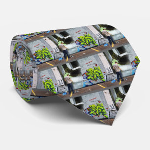 Graffiti Wall Lucy Tie