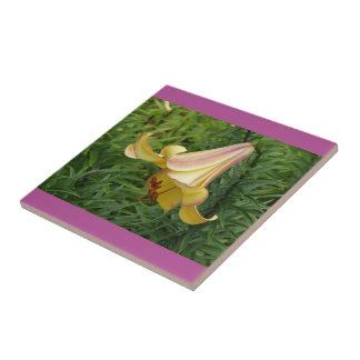 Grand Lily Decorative Tile