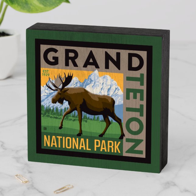 Grand Teton National Park Moose Wooden Box Sign (In Situ Horizontal)
