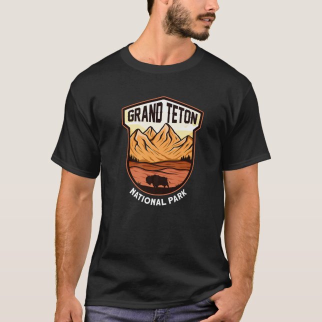 Grand Teton National Park Mountain Tourist Souveni T-Shirt (Front)