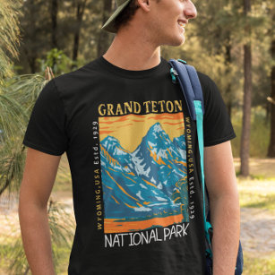 Grand Teton National Park Wyoming Retro Distressed T-Shirt