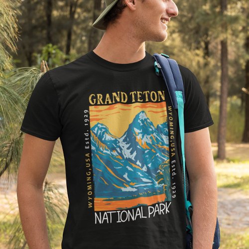 Grand Teton National Park Wyoming Retro Distressed T_Shirt