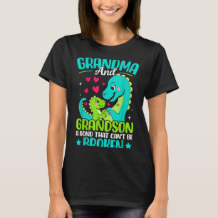 Grandma And Grandson A Bond That Cant Be Broken Di T-Shirt