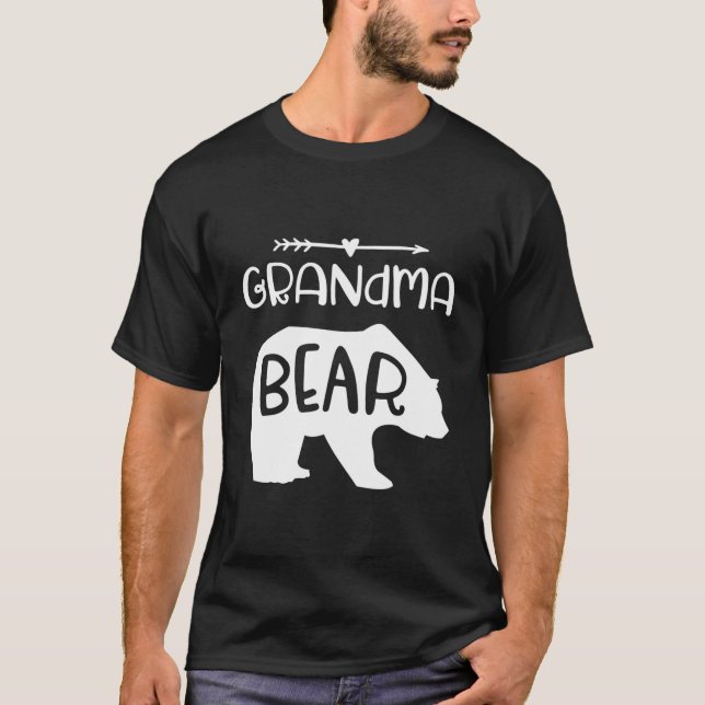 Grandma Bear Gift For Grandmothers Heart & Arrow T-Shirt (Front)