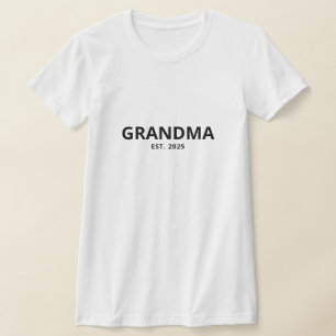 Grandma Established New Grandma Gift T-Shirt