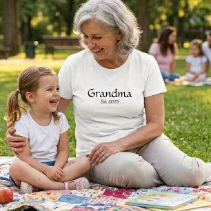 Grandma Established New Grandma Gift T-Shirt