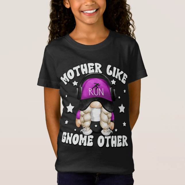 Grandma Running Gnome For Marathon Runner Funny Ru T-Shirt (Front)