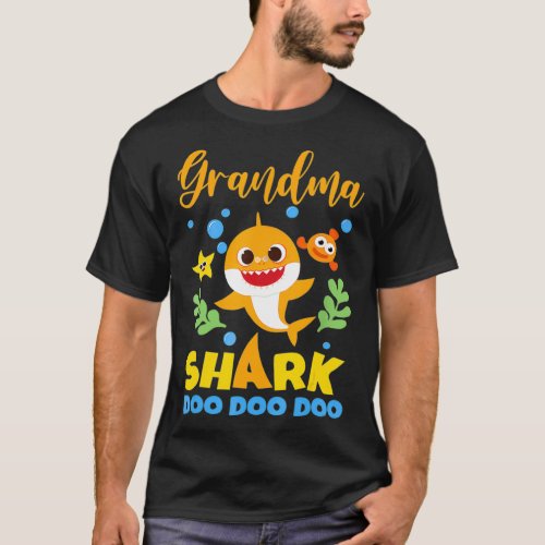 Grandma Shark Gift Cute Baby Shark Family Matching T_Shirt