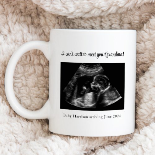 Grandma to be Christmas Pregnancy Announcement Coffee Mug