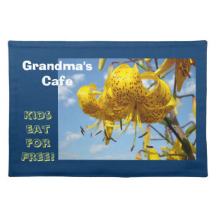 Grandma's Cafe! placemats Kids eat for Free Flower