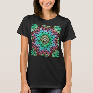  Granny Square Crochet Pattern Seventies Retro Bei T-Shirt