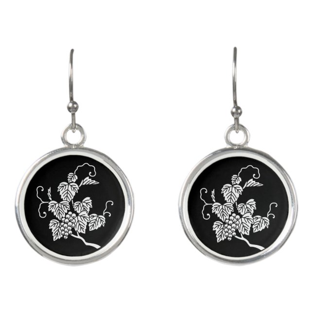Grape branch earrings (Front)