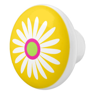 Graphic daisy pink yellow knob