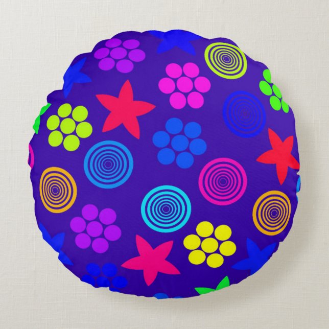 Graphic Geo Round Pillow (Front)