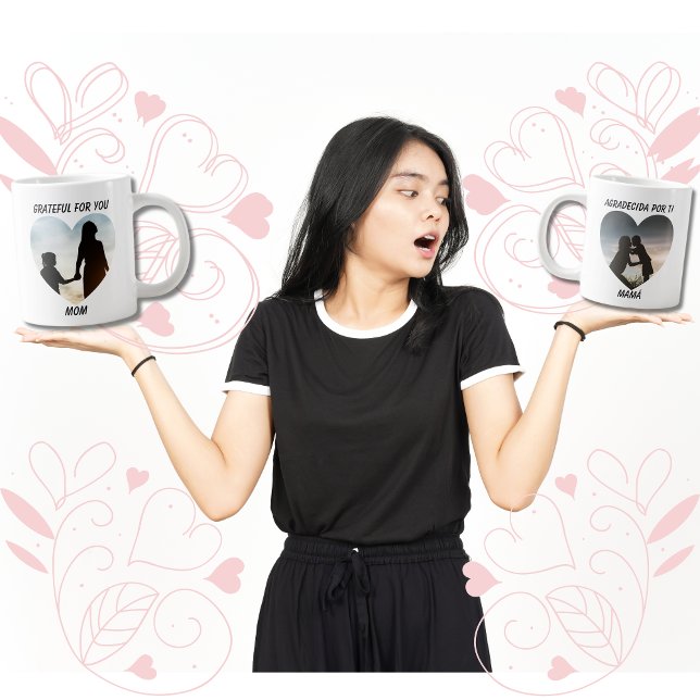 Grateful Agradecida Bilingual Mother's Day Heart Giant Coffee Mug (Bilingual mother's day mug. Grateful for you mom text, agradecida por ti mama Spanish. Multilingual )