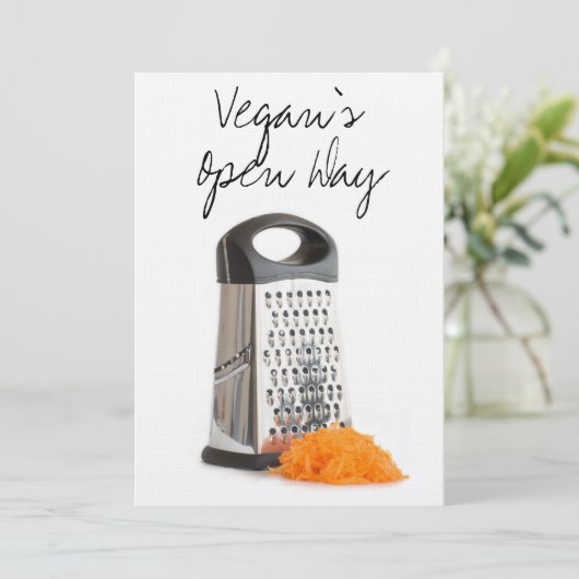 Grater and grated carrot (Standing Front)