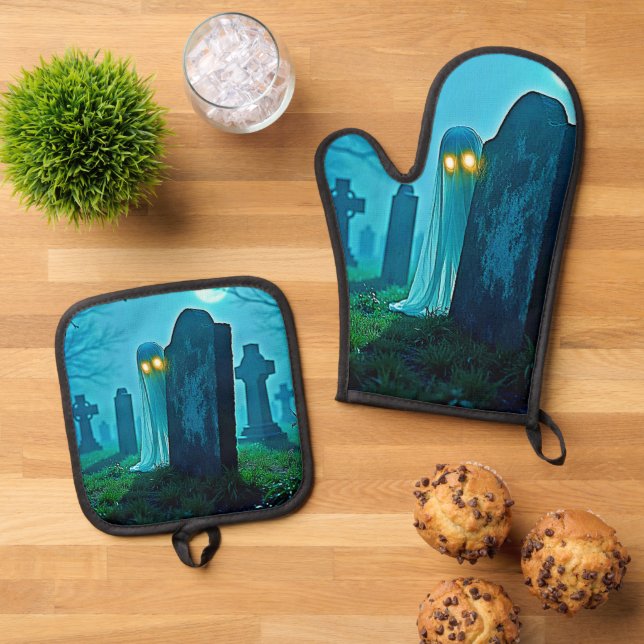 Graveyard Ghost's Eerie Glimpse Oven Mitt & Pot Holder Set (Top Down)