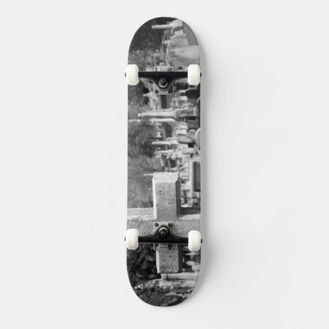 graveyard skateboard (Front)