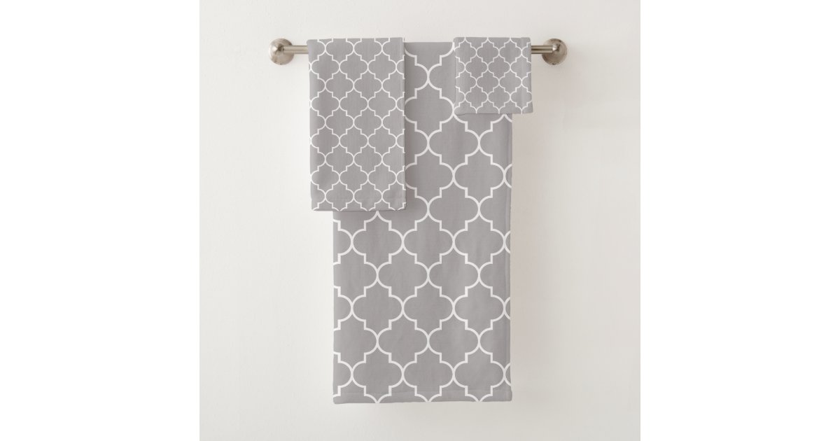 https://rlv.zcache.com/gray_latticework_quatrefoil_moroccan_trellis_bath_towel_set-r85afa8dbd9e44c97b00deec86f92a557_ezaga_630.jpg?rlvnet=1&view_padding=%5B285%2C0%2C285%2C0%5D