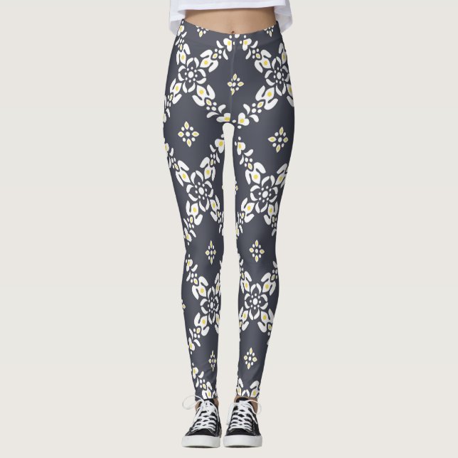 Gray patterns leaves flow leggings (Front)