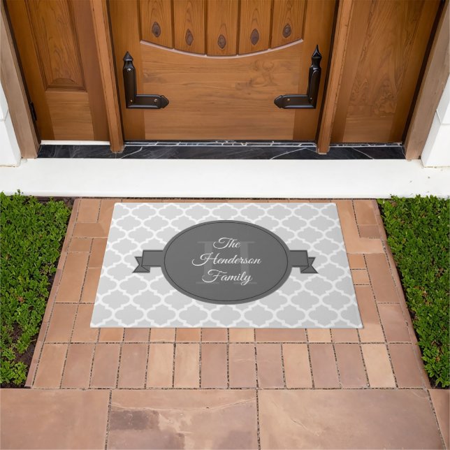 Gray Quatrefoil Personalized Doormat (Outdoor)