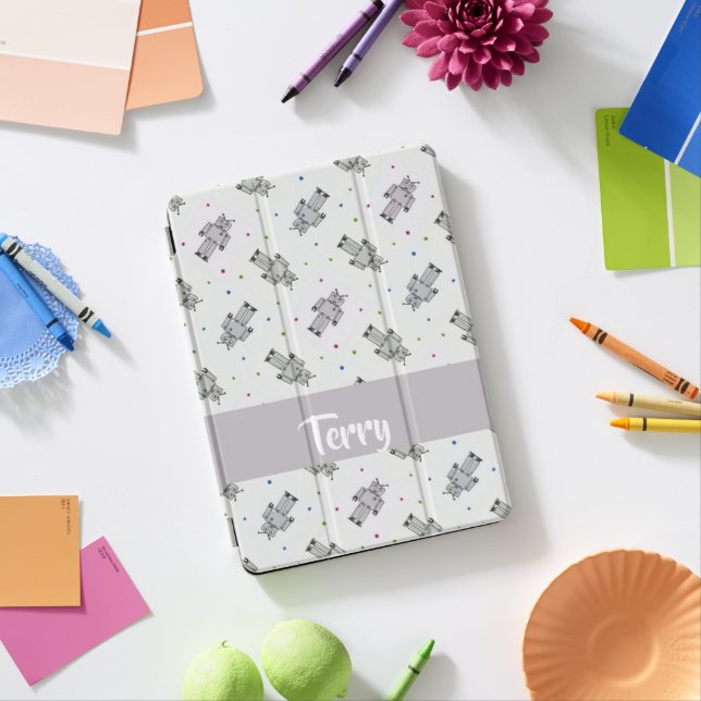 Gray robots pattern iPad pro cover (Desk)