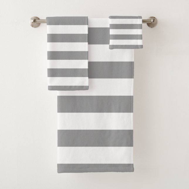 Gray Stripe Bath Towel Set (Insitu)