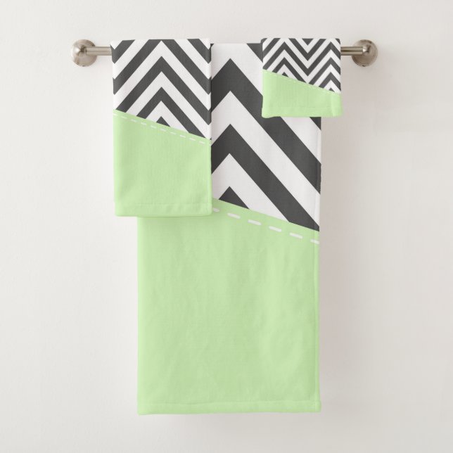 Gray Zigzag, Gray Chevron, Zigzag Pattern, Mint Bath Towel Set (Insitu)