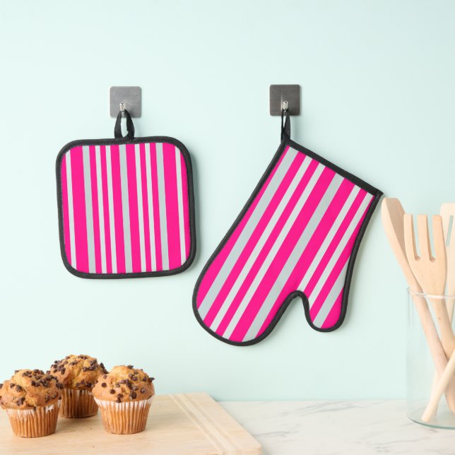Grayish Gray Green Line Stripes On Pretty In Pink Oven Mitt & Pot Holder Set (Insitu(Hanging))
