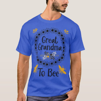 Great Grandma To Be Pregnancy Announcement Floral T-Shirt