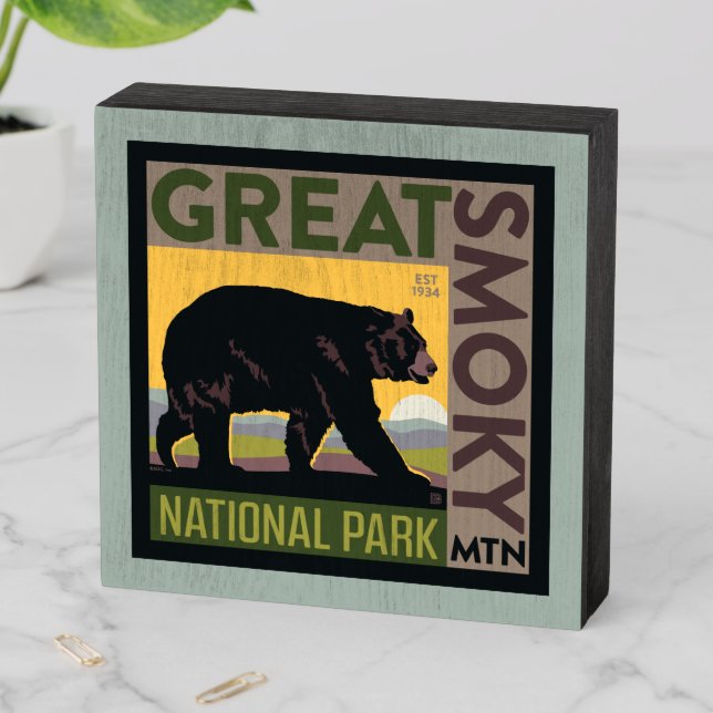 Great Smoky Mountain National Park| Bear Wooden Box Sign (In Situ Horizontal)