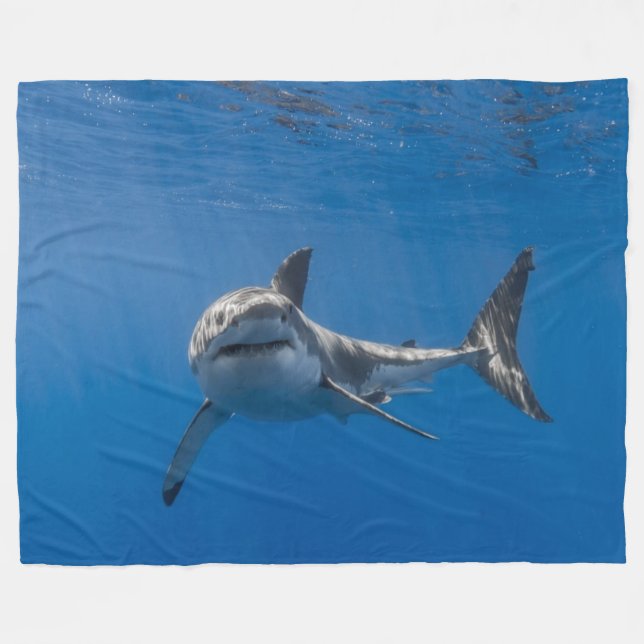 GREAT WHITE SHARK FLEECE BLANKET (Front (Horizontal))