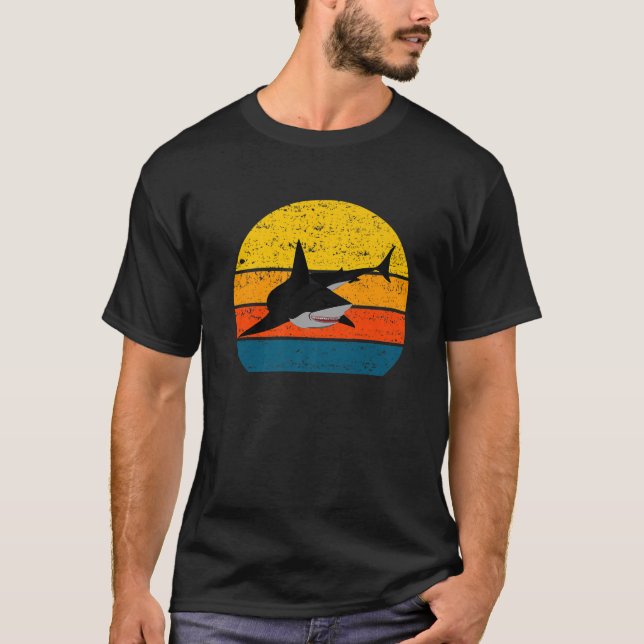 Great White Shark Vintage Retro T-Shirt (Front)