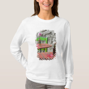 GREECE, CRETE, Hania Province, Hania: Colorful 2 T-Shirt