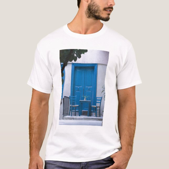 GREECE, CRETE, Hania Province, Hania: Venetian 4 T-Shirt (Front)