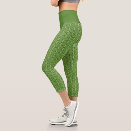 Green Abstract Pattern Geometric Diamond Stripes Capri Leggings