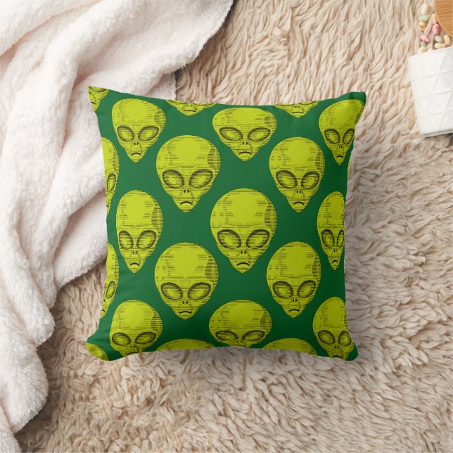 Green Alien Head  Throw Pillow (Blanket)