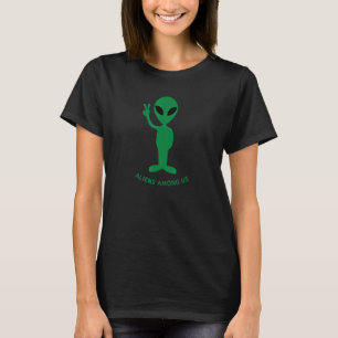Green Alien & Peace Hand V Sign Sci Fi Fan Aliens  T-Shirt