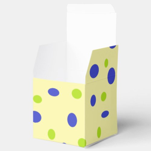 Green and blue dots on yellow favor boxes