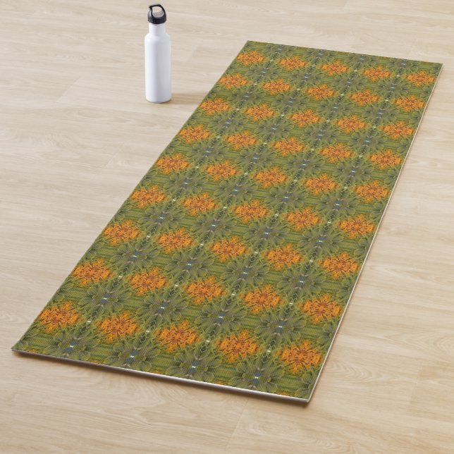 Green and orange  pattern yoga mat (In Situ)