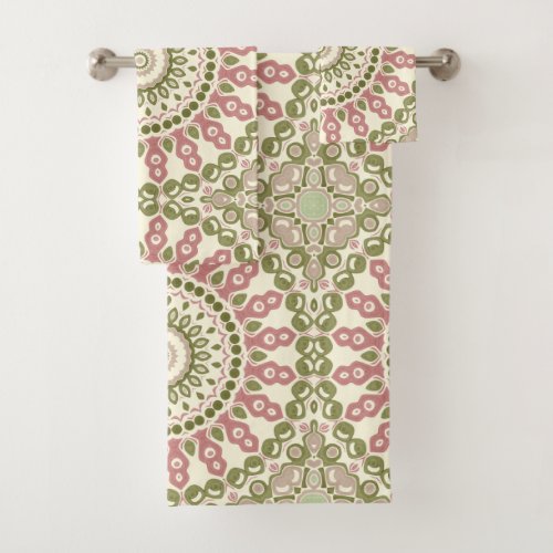 Green and Pink Painted Medallion Pattern Bath Towel Set