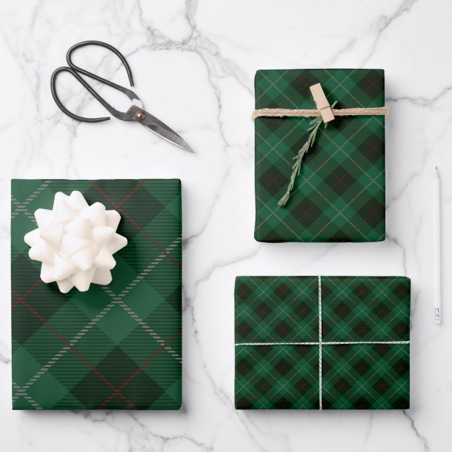 Green and Red Tartan Plaid Christmas Wrapping Paper Sheets (Front)