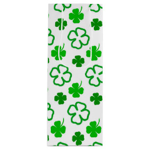 Green and White Shamrock St Patrick’s Day Gift Bag