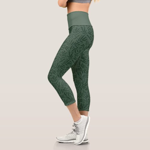 Green and White Tropical Leaves Capri Leggings