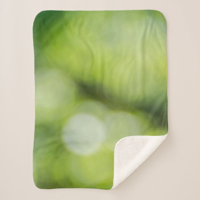 Green and yellow light bokeh sherpa blanket (Front)