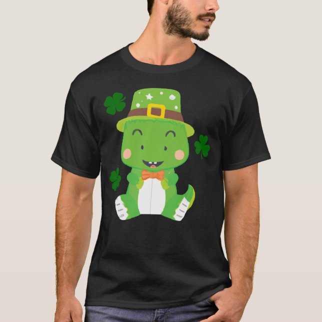 Green baby dinosaur c St Patrick s day lucky shamr T-Shirt (Front)