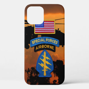 Green Berets Special Forces Groups Veterans Vets iPhone 12 Case