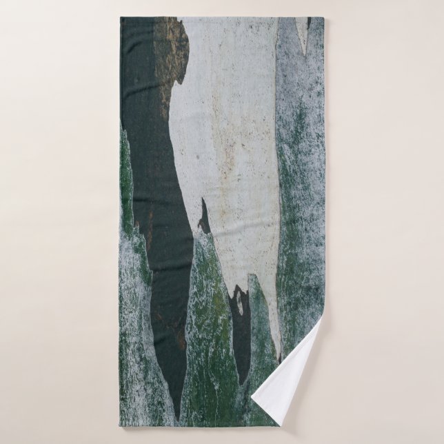 Green, black, and beige painting bath towel (Bath Towel)