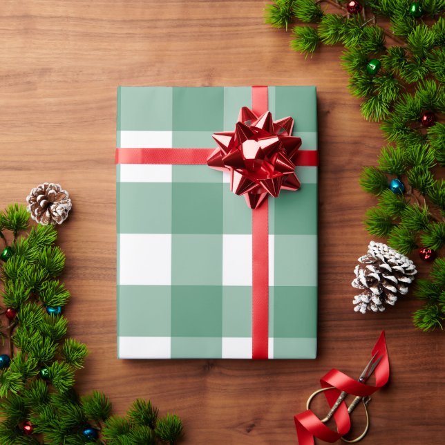 Green Buffalo Plaid Wrapping Paper (Holiday Gift)