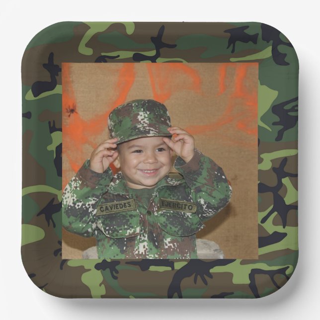 Green Camo Photo Frame Birthday Paper Plate (Front)